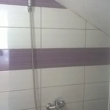 Holiday Zejneli Ksamil